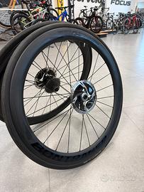 Ruote Bontrager alto profilo