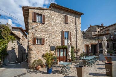 Villetta quadrifamiliare Monte Castello di Vibio