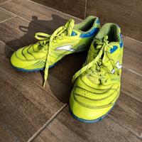 Scarpe da calcetto taglia 40