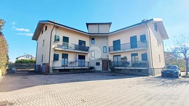2 LOCALI A STRAMBINO