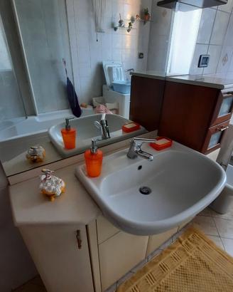 Mobiletto bagno