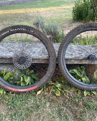 Cerchi Bontrager line elite 30 carbon