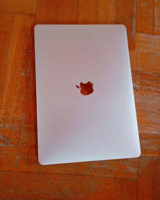 MacBook Pro 13 pollici con touch bar. Del 2016