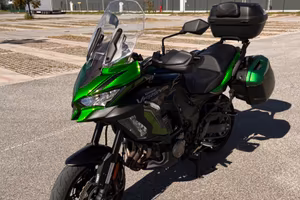 Kawasaki Versys 1000S Verde/Nero, 9.900km Full opt