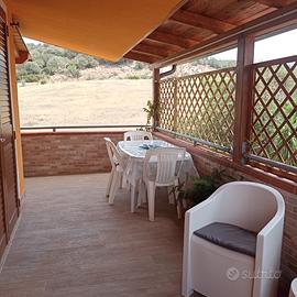 VILLASIMIUS. Grazioso appartamento con veranda