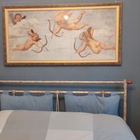 letto lampadario e appliques in ferro battuto