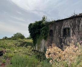 S.Venerina, Palmento, rustici e terreno mq. 24000