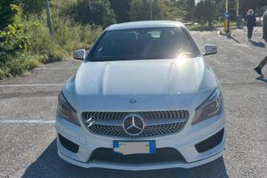 Splendida CLA 220d Premium allestimento AMG