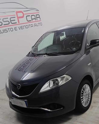 LANCIA Ypsilon 1.2 69 CV 5 porte Gold