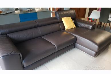 Divano NICOLINE con penisola