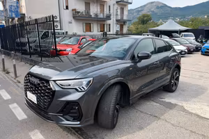 Audi Q3 35 TDI S tronic line edition identity blac