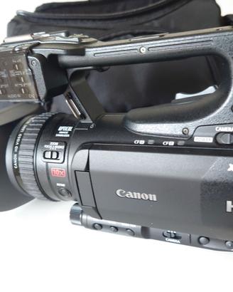 Videocamera pro CANON XF100 Full HD pari al nuovo