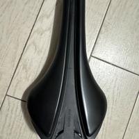 Sella da bici fi’zi:k Versus Evo Antares R1