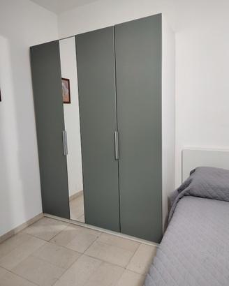 Armadio Ikea PAX tre ante e mezza