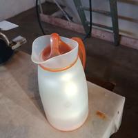 Caraffa termica con tappo, ideale per mantenere le