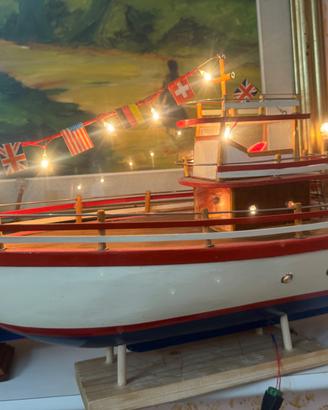 Barche da modellismo realizzate a mano