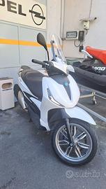 PIAGGIO BEVERLY 400 hpe