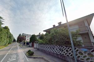 Stanza singola con balcone a Seregno