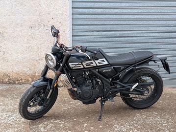 Brixton Crossfire 500 X - bicilindrico 