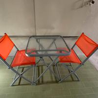 tavolo e sedie da esterno