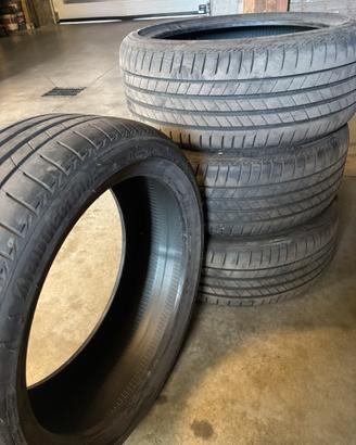Gomme estive