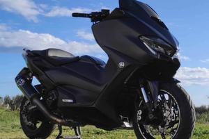 Yamaha T Max 560 - 2021 black max