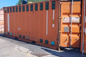 container uso magazzino 20'