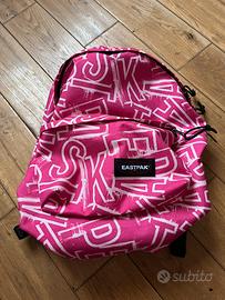 Zaino Eastpak mai usato