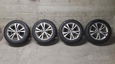 4 gomme invernali con cerchio Alfa Romeo