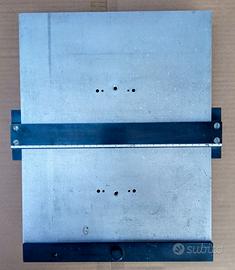 piastra porta targhe