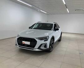 Audi A3 allstreet 35 TDI S tronic Identity Contras