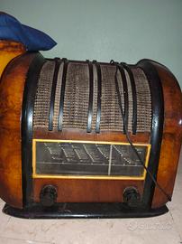 Radio d'epoca a valvole Superla 531