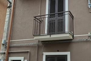 Casa singola arredata con garage a Bronte