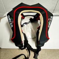 OMEGA NECK BRACE COLLARE PROTEZIONE URTO