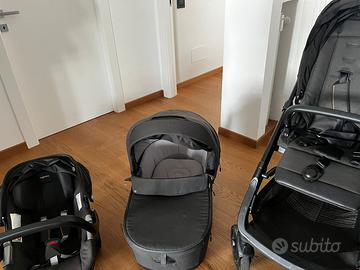 Inglesina Trio Aptica XT + base auto darwin 360