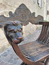 Poltrona savonarola inizi XX secolo con protomi le