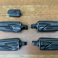 Pedaline e manopole Harley Tribal