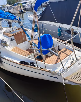 Barca a vela Alpa 9.5 storica