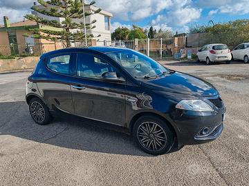 Lancia Ypsilon 1.2 69CV Gold (2018) - 66.000 km