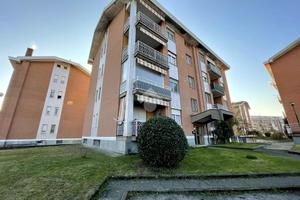 4 LOCALI A CRESCENTINO