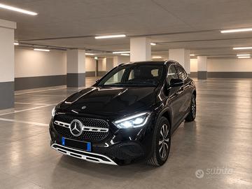 Mercedes-Benz GLA 180 d Automatic