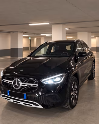 Mercedes-Benz GLA 180 d Automatic