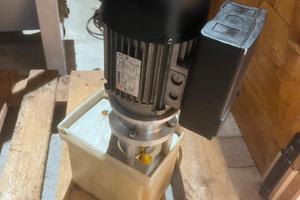 Pompa idraulica 220 volt