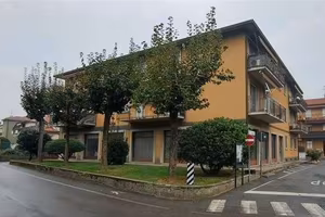 Negozio a Presezzo
