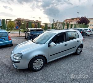 VOLKSWAGEN Golf 5ª serie - TDI - 2004