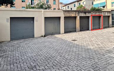 FABBRICOTTI: Garage in condominio recintato