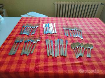 forchette coltelli e cucchiaini 