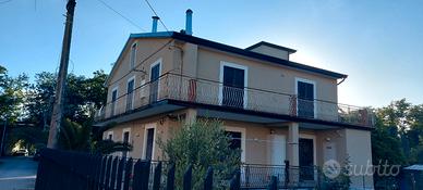 Porzione di villa bifamiliare