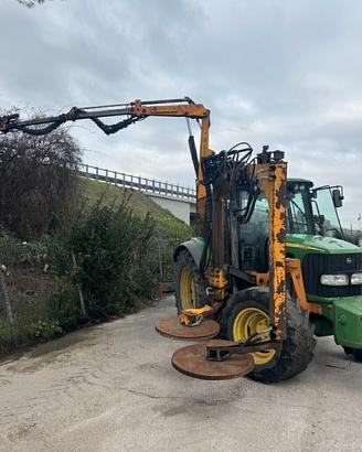 John Deere 6420 con Braccio GreenTech