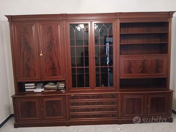 Mobile sala con tavolo